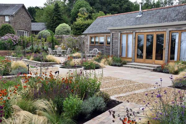 Designed by Lisa Cox Garden Designs,  www.lisacoxdesigns.co.uk  | Built By Jamie Morgan General Builder