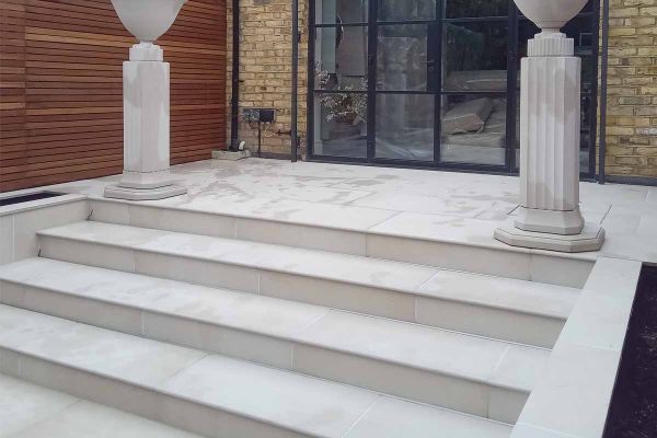 Rendered image of Venetian Beige porcelain step, with drip-line and moulded bullnose edge profile. Free UK delivery available.***
