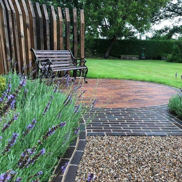 Outsiders Landscaping Ltd, www.outsiderslandscaping.co.uk (Image Displaying: Kessel Range - Lugano & Artisan Bromley)