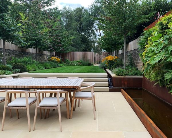 Design by Tom Massey, www.tommassey.co.uk | Built by Landform Consultants, www.landformconsultants.co.uk