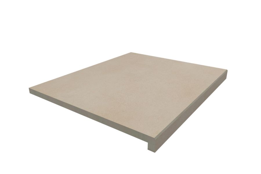 This 900x500mm Venetian Beige porcelain 40mm downstand step comes with a 10-year guarantee and free delivery is available.
