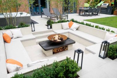 Designed by Matthew Beesley Garden Design, www.mbgardendesigns.co.uk | Built by Radial Landscapes, www.radial-landscapes.co.uk