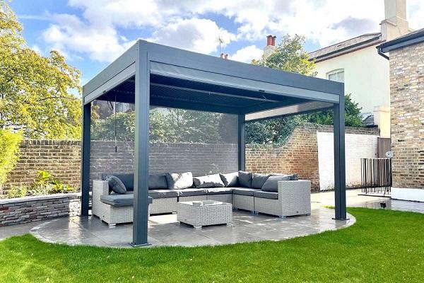 What is the Best Material for a Pergola? Aluminium vs Wood