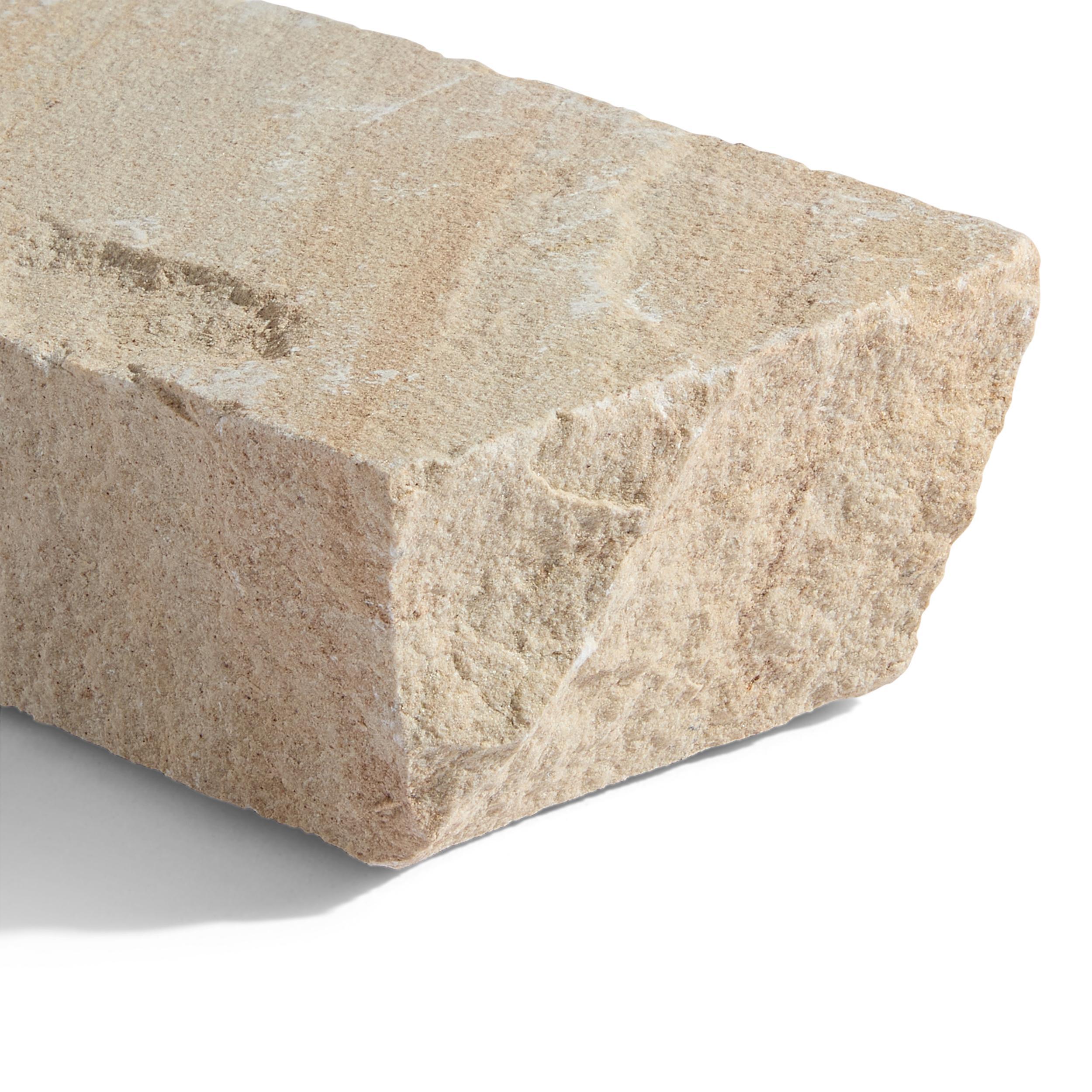 Sandstone Cobbles & Granite Setts | London Stone