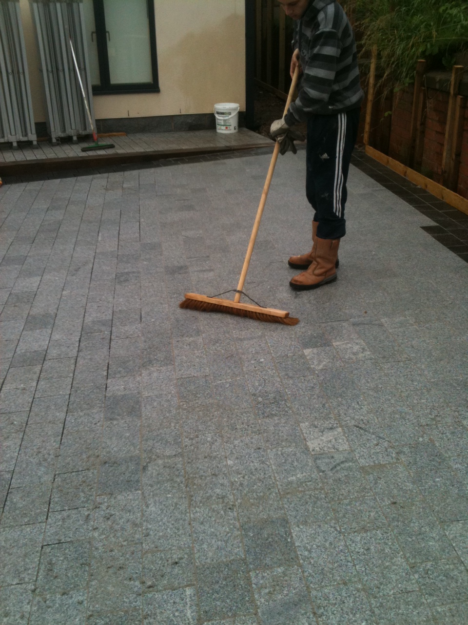 How To Point Natural Stone Paving Quickly