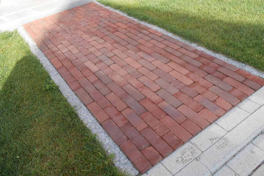 Novara Clay Pavers bring a stunning classic feel to this pathway.