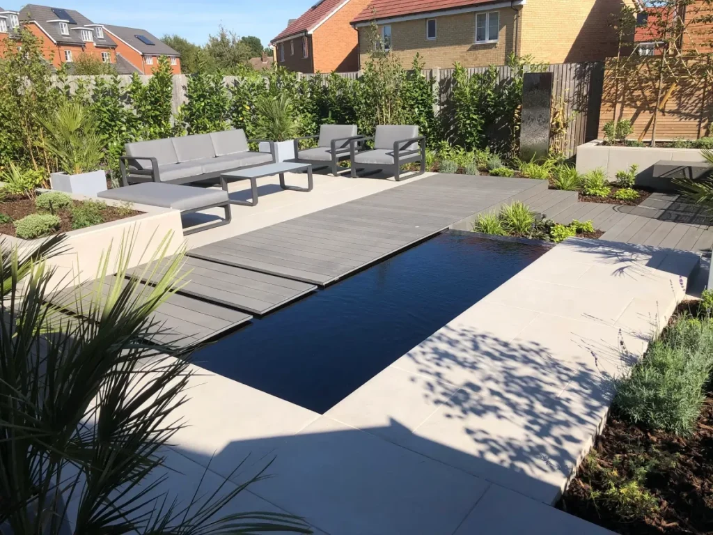 Why Use a Professional Landscaper?