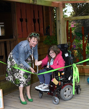 Ann-Marie & Amana Beale ribbon cutting, Helen and Douglas House, Oxford