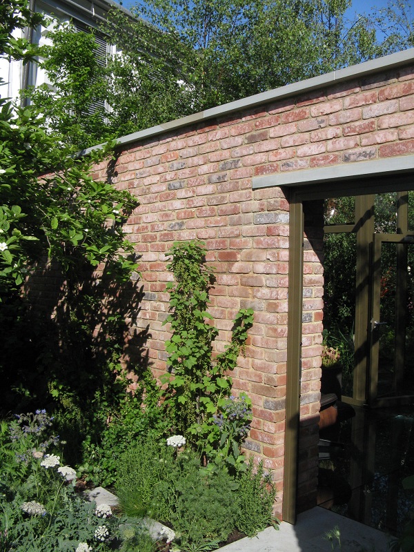 Hartley Botanic Show Garden, RHS Chelsea 2016, Grey Yorkstone Copyright Helen Gazeley