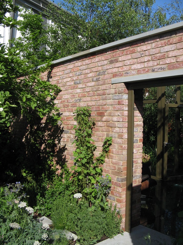 Hartley Botanic Show Garden, RHS Chelsea 2016, Grey Yorkstone Copyright Helen Gazeley