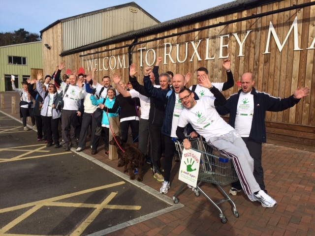 ThamesWalk2015TeamStartingLine-UpRuxley